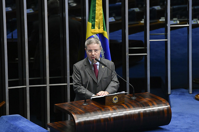 Anastasia fez pequeno ajuste no texto para evitar que proposta voltasse à Câmara[fotografo]Marcos Oliveira/Ag. Senado[/fotografo]