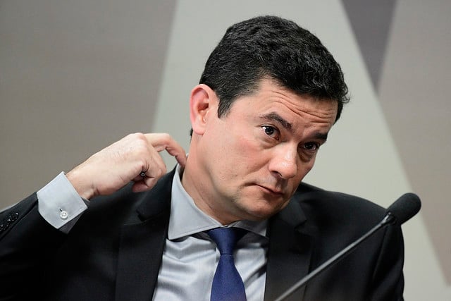 Em nota, Moro disse que se coloca à disposição para ser um 