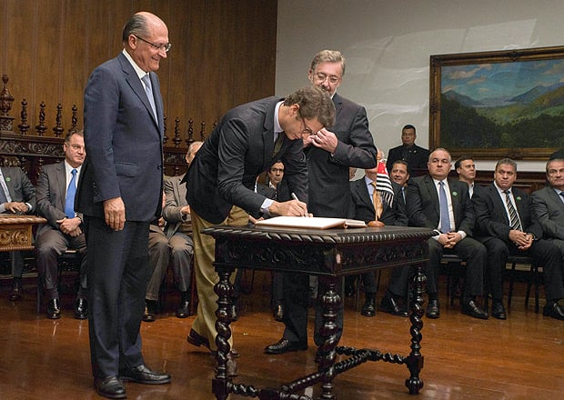 Salles foi alvo de fogo de insatisfação partidária quando participou do governo Alckmin e repete experiência durante governo Bolsonaro.

[fotografo]Alexandre Carvalho / Divulgação [/fotografo]