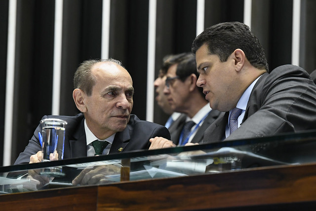 O presidente da CMO, senador Marcelo Castro (MDB-PI), quer votar texto na comissão nesta quarta, para que Alcolumbre possa convocar a votação em plenário na próxima semana. Foto: Roque de Sá/Agência Senado