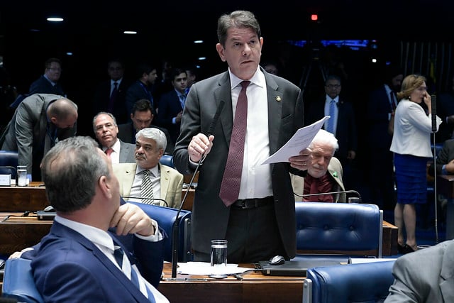 O relator Cid Gomes vai apresentar o seu parecer nesta quarta-feira (28). Texto será votado na CCJ e no plenário no mesmo dia
[fotografo] Waldemir Barreto/Agência Senado [/fotografo]