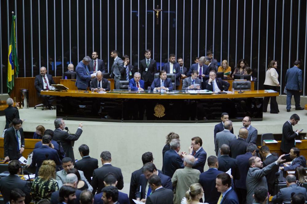 Até deputados da direita criticaram a decisão da Justiça; Foto: Pablo Valadares/Câmara dos Deputados