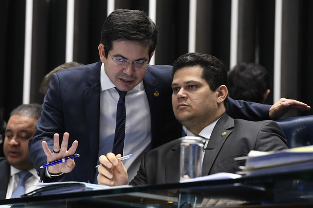 Randolfe apoiou candidatura de Alcolumbre à presidência do Senado, mas agora está decepcionado com atitudes do colega e disse que o fim dessa aliança terá impactos no Amapá. Foto: Marcos Oliveira/Agência Senado