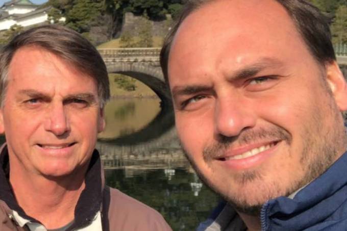 Jair e Carlos Bolsonaro