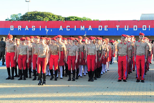 Turma do CED 07 de Ceilândia selecionada para a primeira visita da gestão compartilhada ao Colégio Militar de Brasília[fotografo]Acácio Pinheiro/Ag. Brasília[/fotografo]