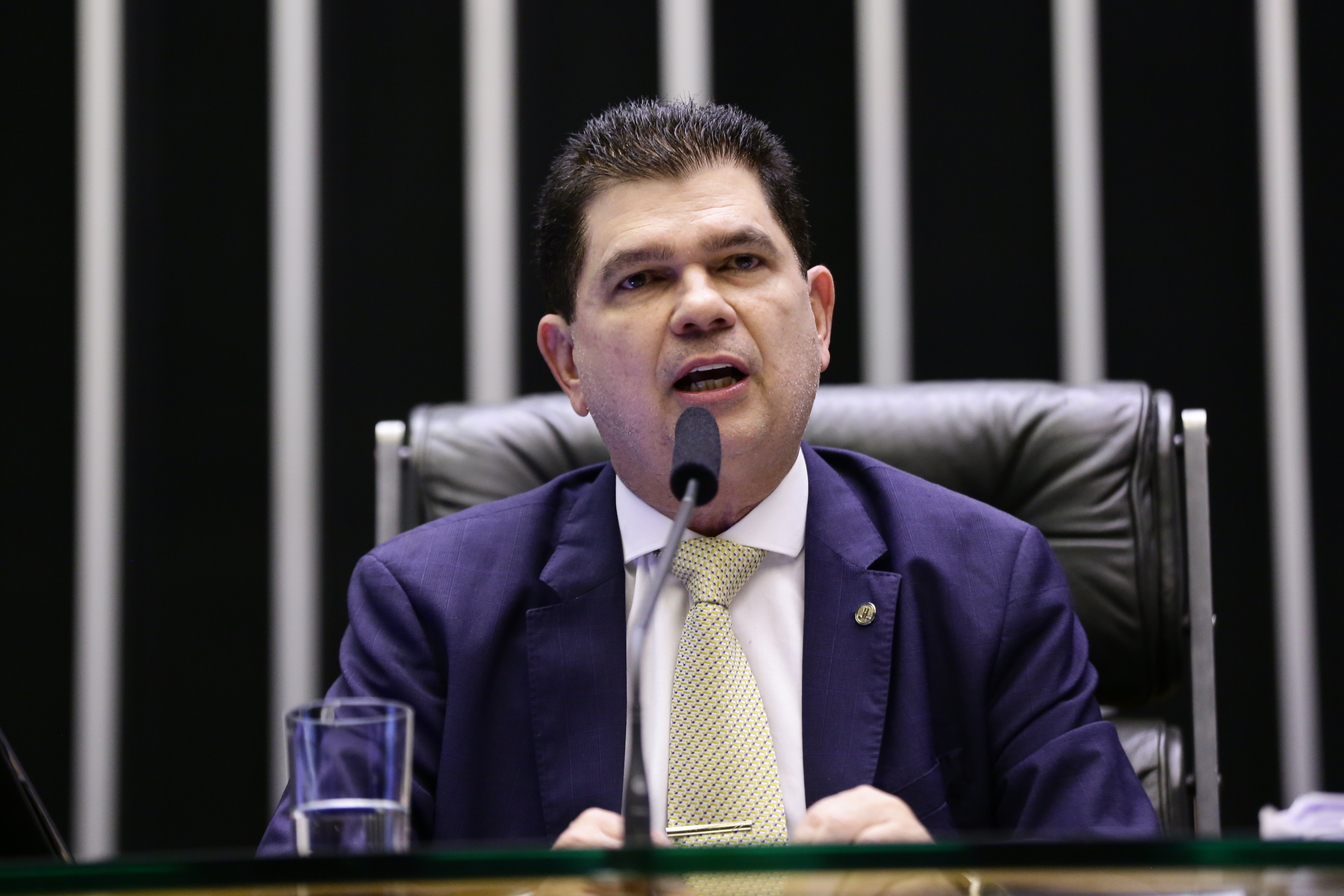 Deputado aliado de Ciro participa de discussões sobre reforma tributária.
[fotografo] Agência Câmara [/fotografo]