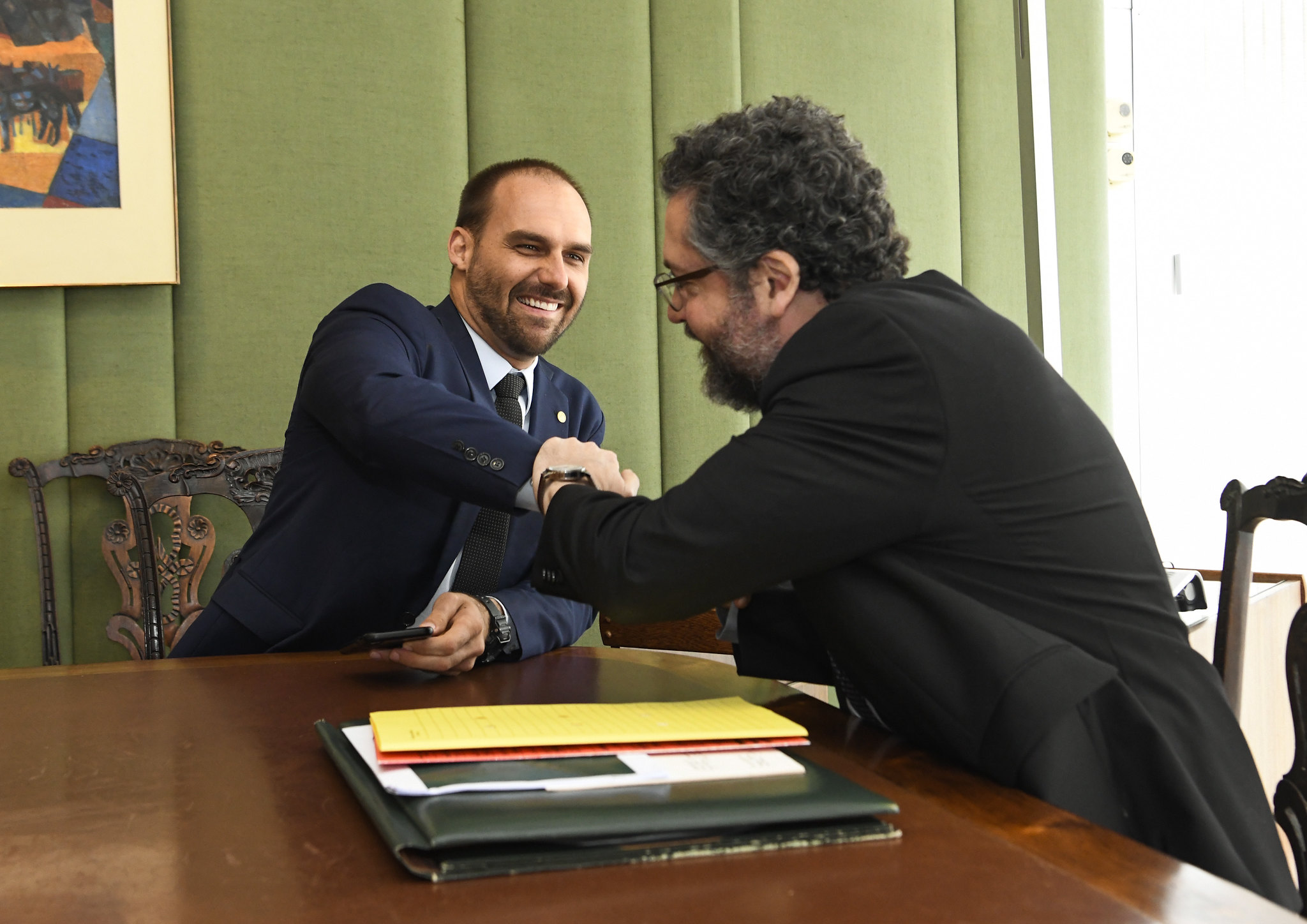 Posição de Trump em relação ao Brasil frustrou expectativa do ministro das Relações Exteriores, Ernesto Araújo, e de Eduardo Bolsonaro[fotografo]Arthur Max/MRE[/fotografo]