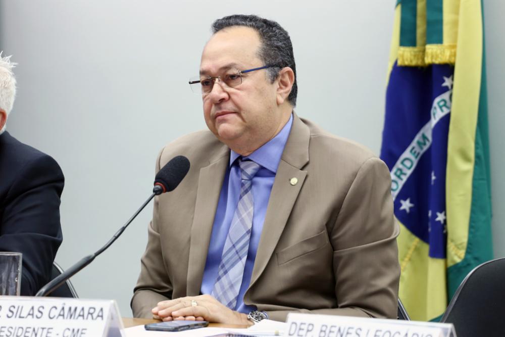 TRE-AM condenou Silas Câmara, presidente da bancada evangélica, por supostos gastos ilegais em sua campanha eleitoral. Foto: Vinicius Loures/Câmara dos Deputados