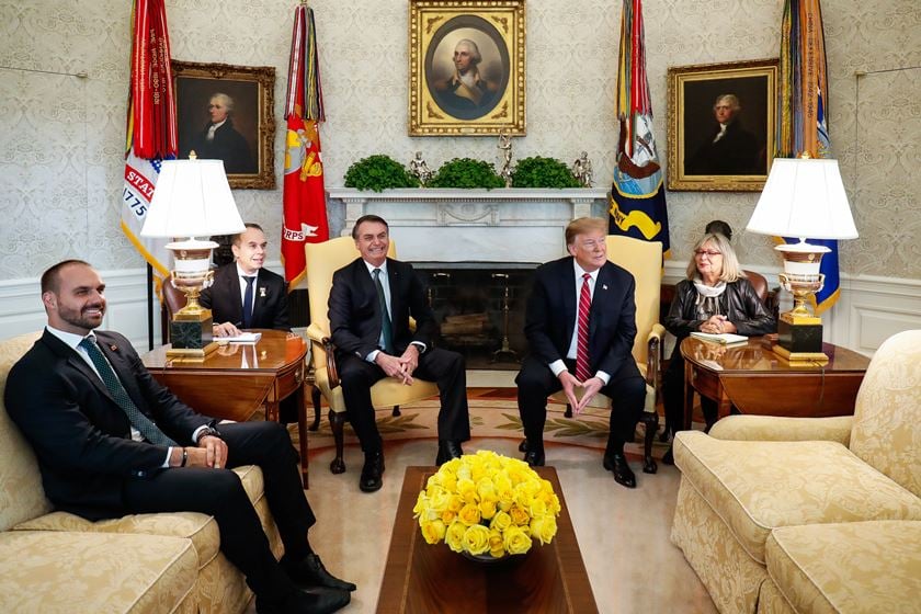 Eduardo acompanhou Bolsonaro em encontro com Donald Trump no começo do ano[fotografo]Alan Santos/PR[/fotografo]