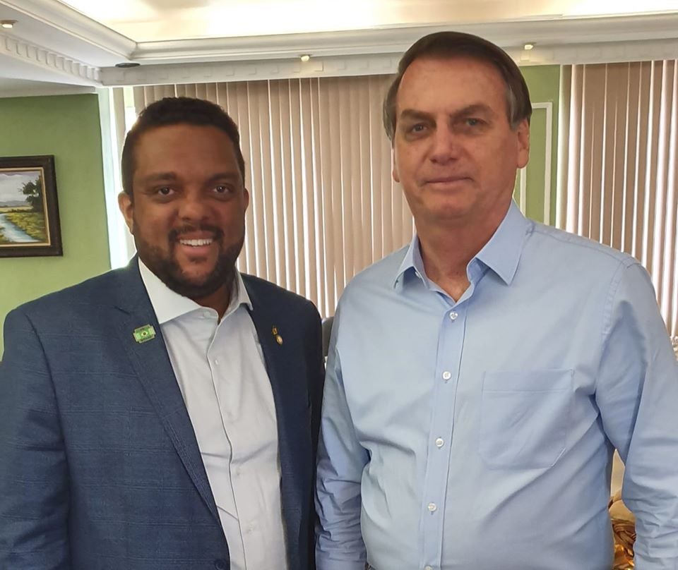 O deputado Otoni de Paula (PSC-RJ) e o presidente Bolsonaro [fotografo]Reprodução/Facebook[/fotografo]