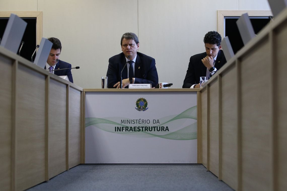 O ministro da Infraestrutura, Tarcísio Gomes de Freitas, dá entrevista coletiva, para fazer um balanço das ações de 2019 e projetos para 2020 [fotografo] Fabio Rodrigues Pozzebom/Agência Brasil
[/fotografo]