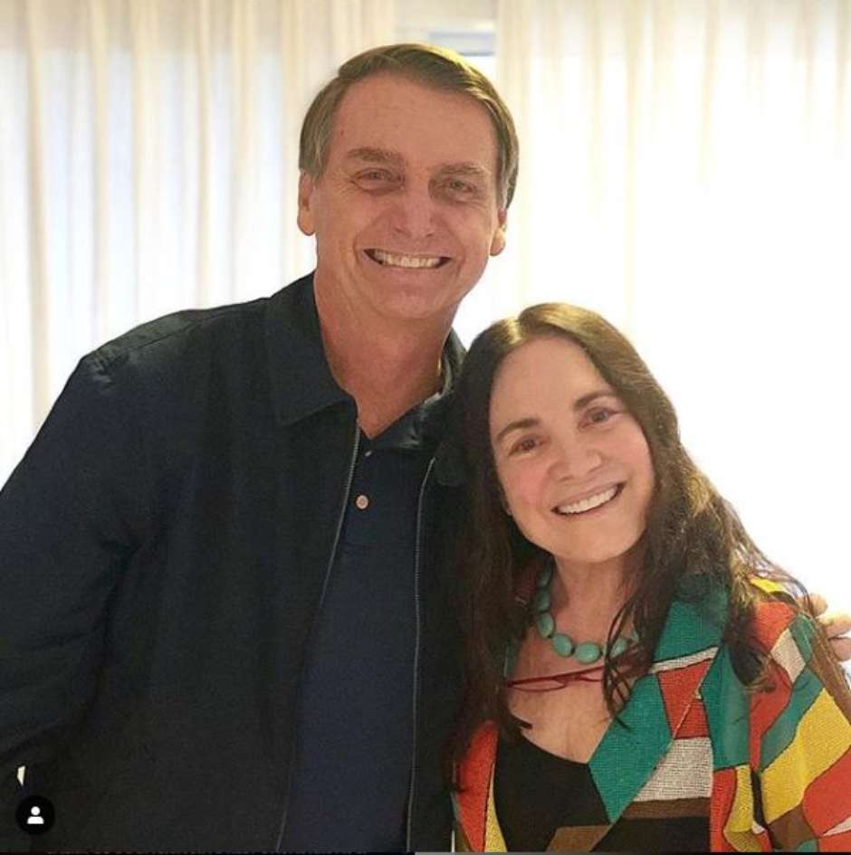 Bolsonaro e Regina Duarte [fotografo]Reprodução/Redes sociais[/fotografo]