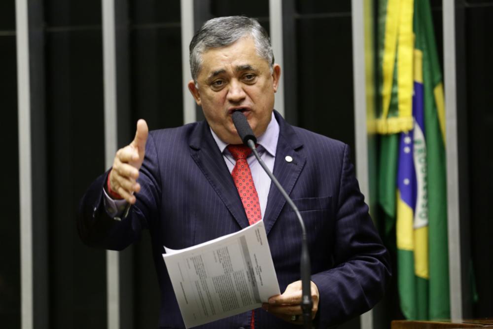 Líder do governo pretende articular para que versão final do pacote de gastos mantenha no imposto de renda para quem ganha até R$ 5 mil. Foto: Michel Jesus/ Câmara dos Deputados