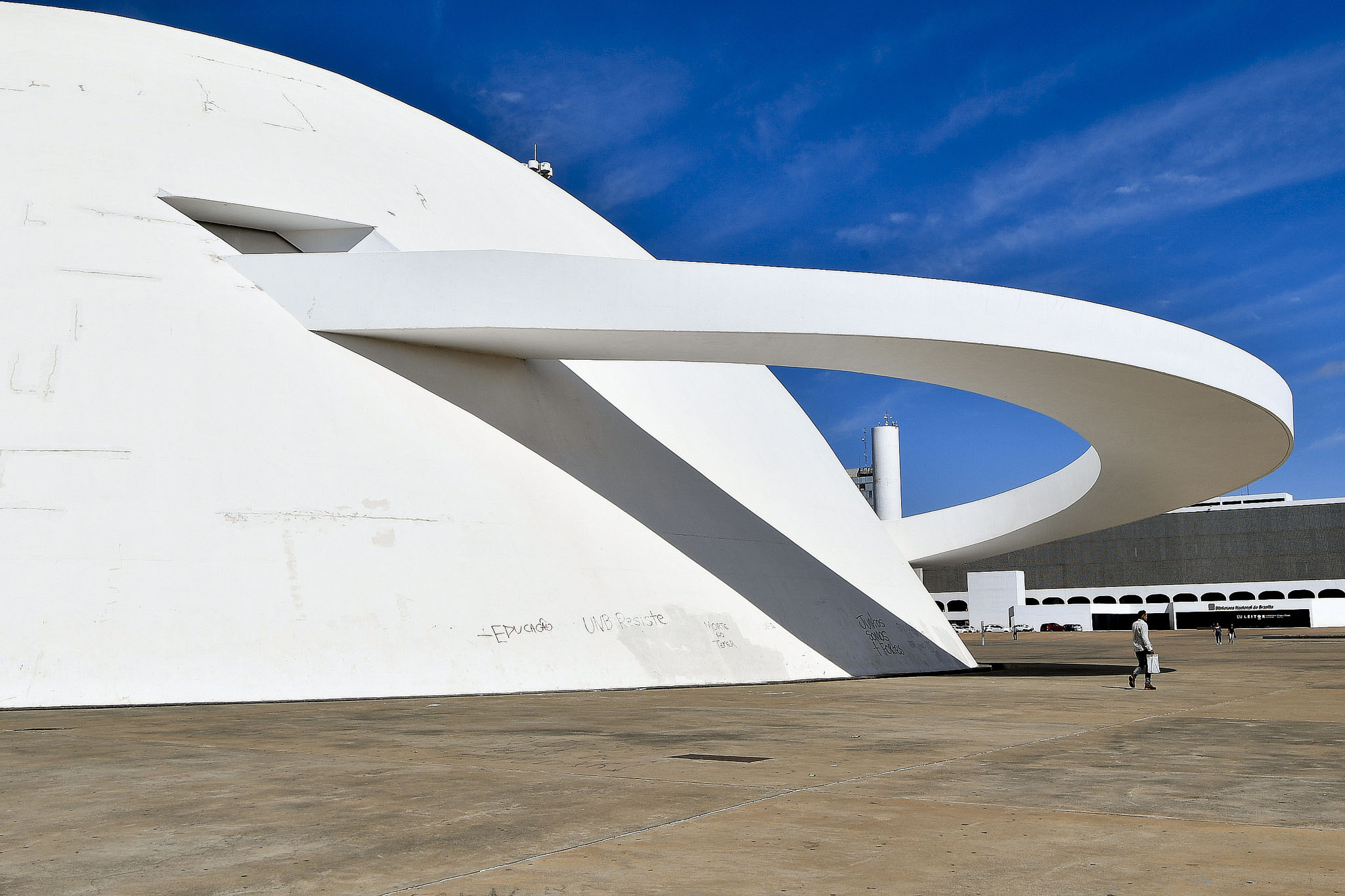 Brasilia DF 28 08 2018 O Museu Nacional Honestino Guimarães é um museu brasileiro criado e administrado pelo governo do Distrito Federal, Brasil. A instituição foi inaugurada com uma exposição sobre a obra de Niemeyer: 