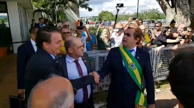 Jair Bolsonaro e humorista [fotografo] Reprodução/Redes Sociais [/fotografo]