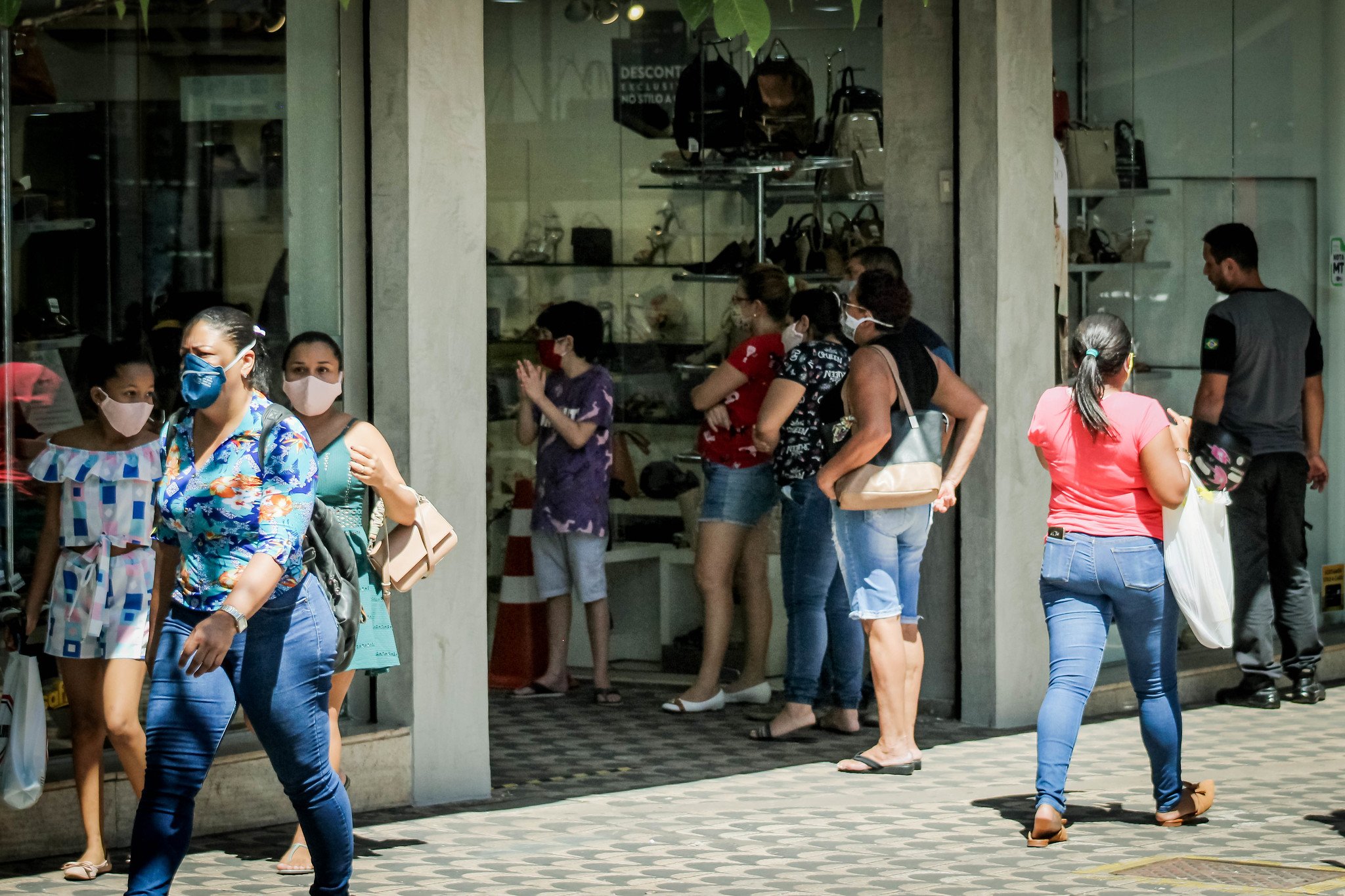 Loja e consumidores em Cuiabá[fotografo]Christiano Antonucci/Secom-MT [/fotografo]