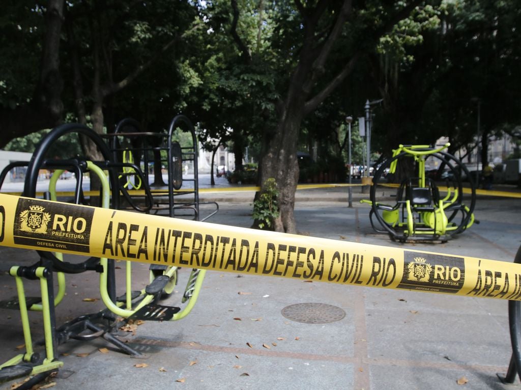 Espaço público para exercícios é interditado pela Defesa Civil no RJ. [fotografo] Tânia Rêgo/Agência Brasil [/fotografo]