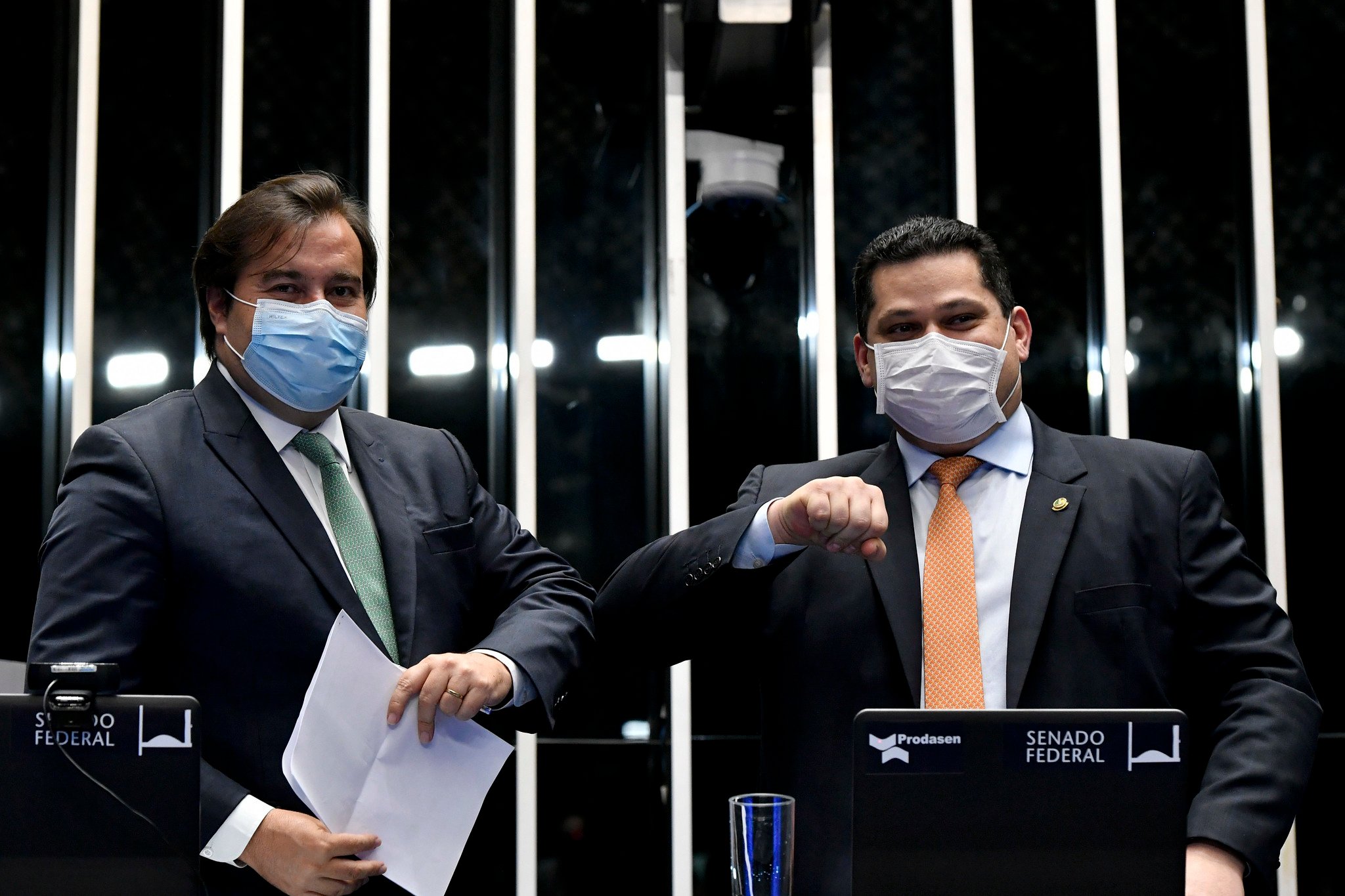 Presidentes da Câmara, Rodrigo Maia (DEM-RJ), e do Senado, Davi Alcolumbre (DEM-AP).[fotografo
Leopoldo Silva/Agência Senado[/fotografo]