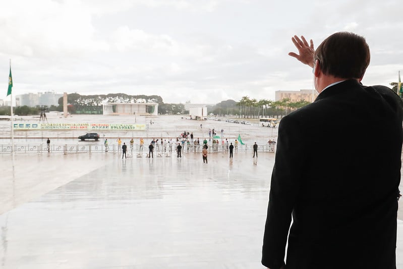 Presidente Jair Bolsonaro em frente ao Palácio do Planalto. [fotografo] Alan Santos/PR [/fotografo]