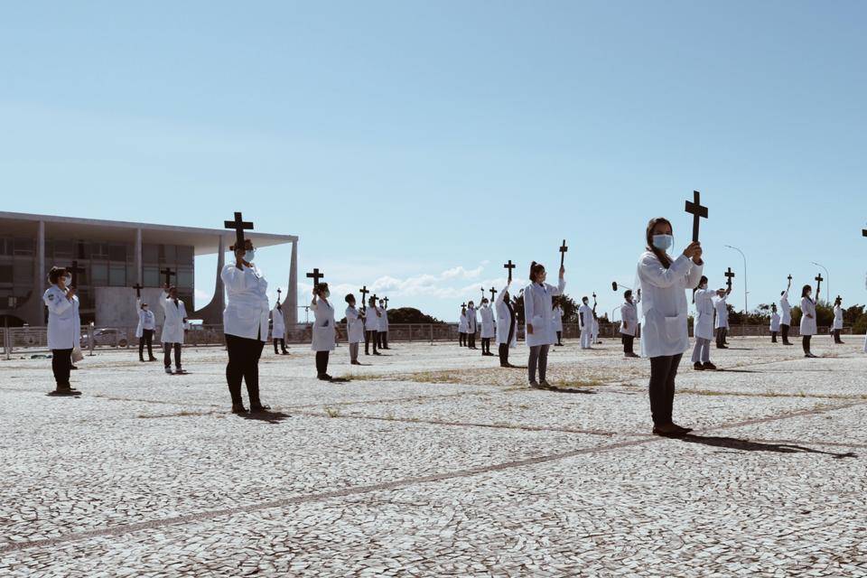 Enfermeiros fazem protesto por melhores condições de trabalho [fotografo]Reprodução/Coren-DF[/fotografo]