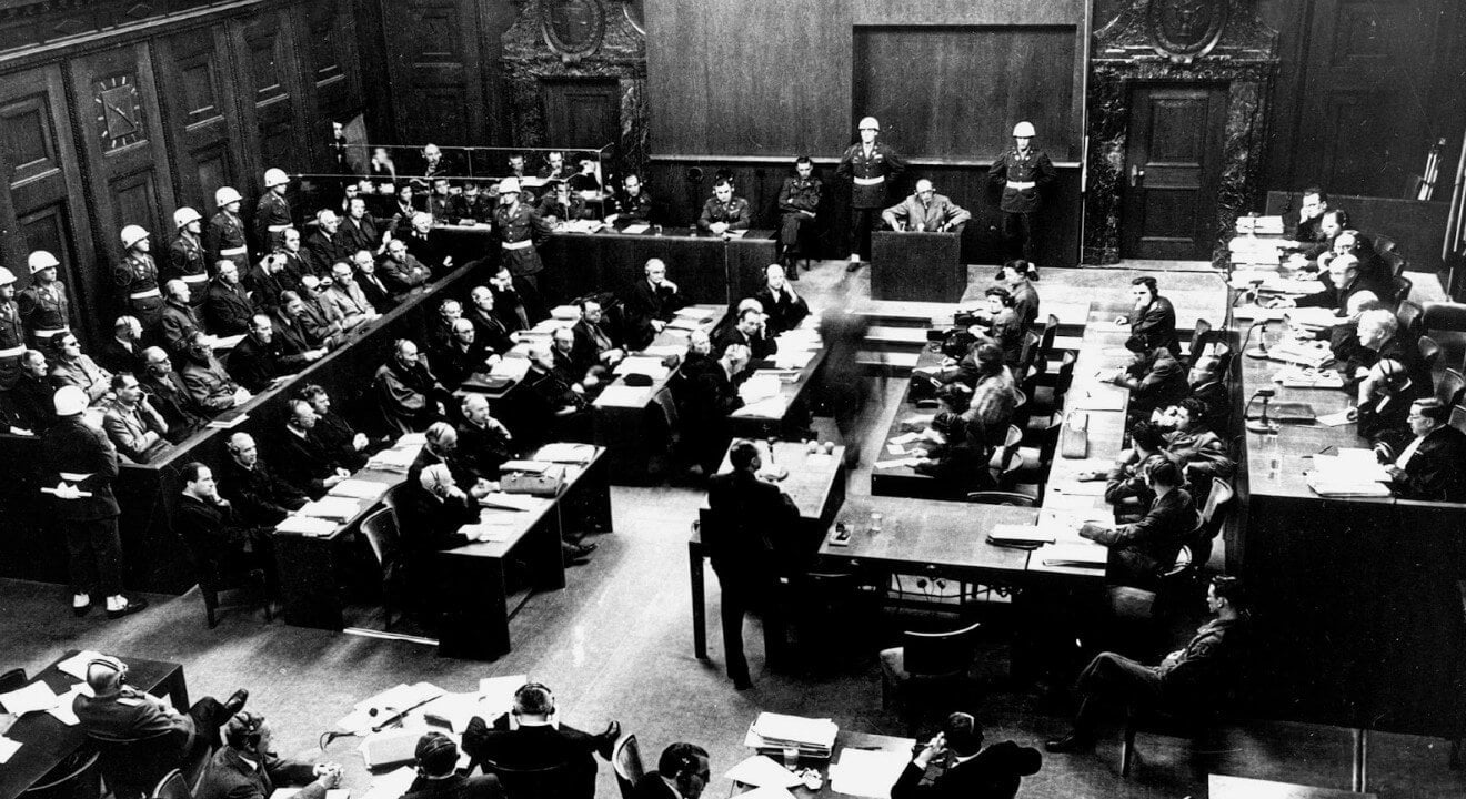 Tribunal de Nuremberg que julgou oficiais nazistas após a segunda guerra mundial.