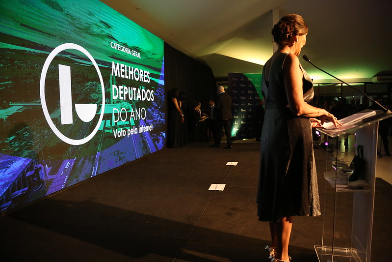 A jornalista Cristina Serra na apresentação do prêmio em 2019[fotografo]Paulo Negreiros[/fotografo]