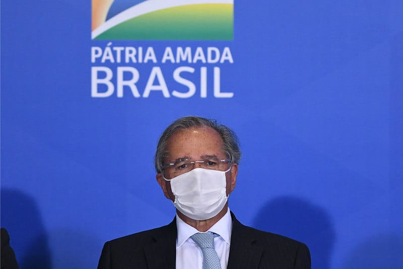 Paulo Guedes diz que não movimenta conta desde 2018. Com a desvalorização acentuada do dólar, precisava? Foto: Edu Andrade/Ministério da Economia