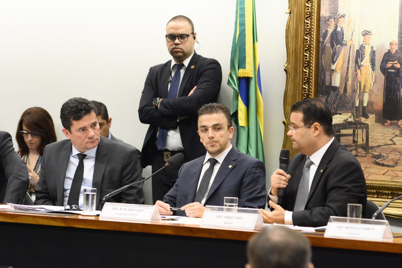 O ex-ministro Sergio Moro e os deputados Alex Manente e Fábio Trad durante audiência pública sobre a PEC da prisão em segunda instância [fotografo] Reprodução / Twitter / Fábio Trad [/fotografo].