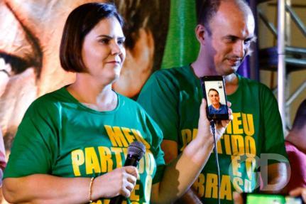 Candidata Coronel Fernanda (Patriota) exibe vídeo de Jair Bolsonaro em convenção partidária.[fotografo]João Vieira/Gazeta Digital[/fotografo]