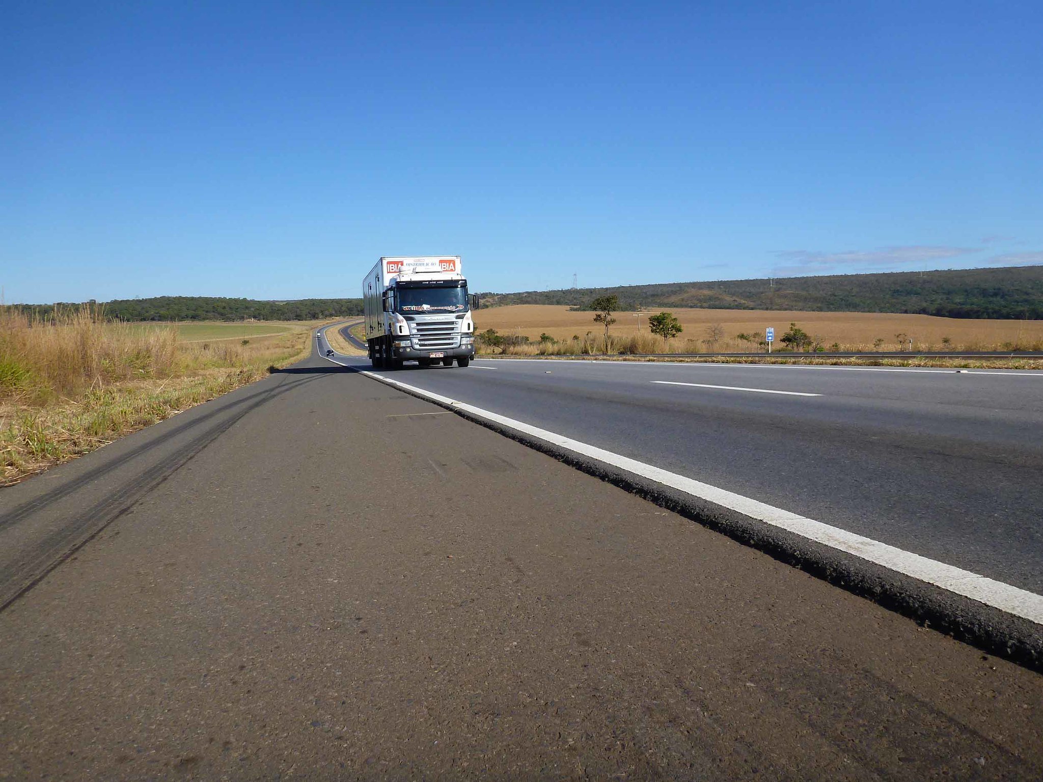 De acordo com estudo da CNT, mais da metade das rodovias brasileiras apresentam estados preocupantes de conservação.  Foto: Arquivo/CNT[