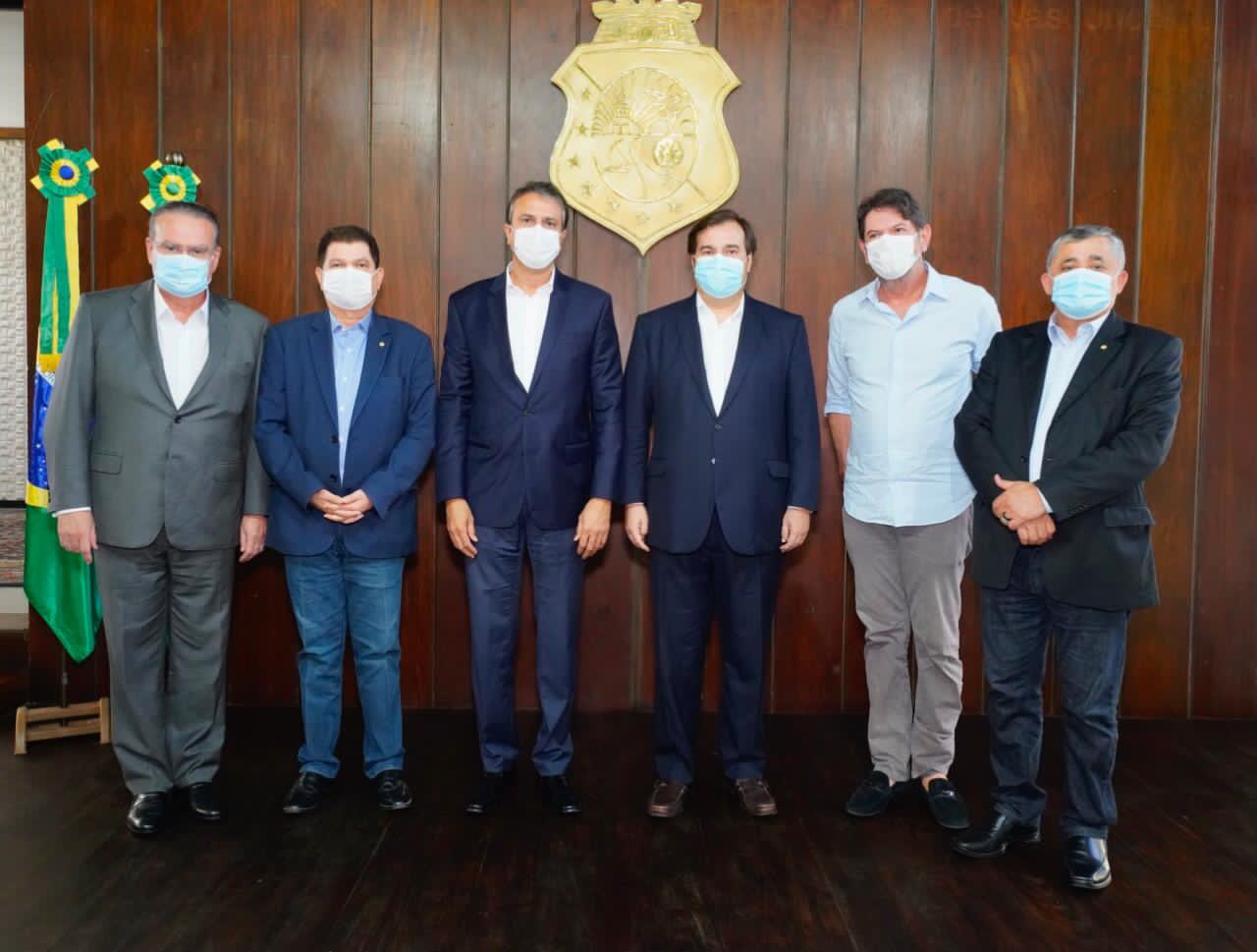 Rodrigo Maia se reúne com Cid Gomes e Camilo Santana. [fotografo] Twitter / Camilo Santana [/fotografo].