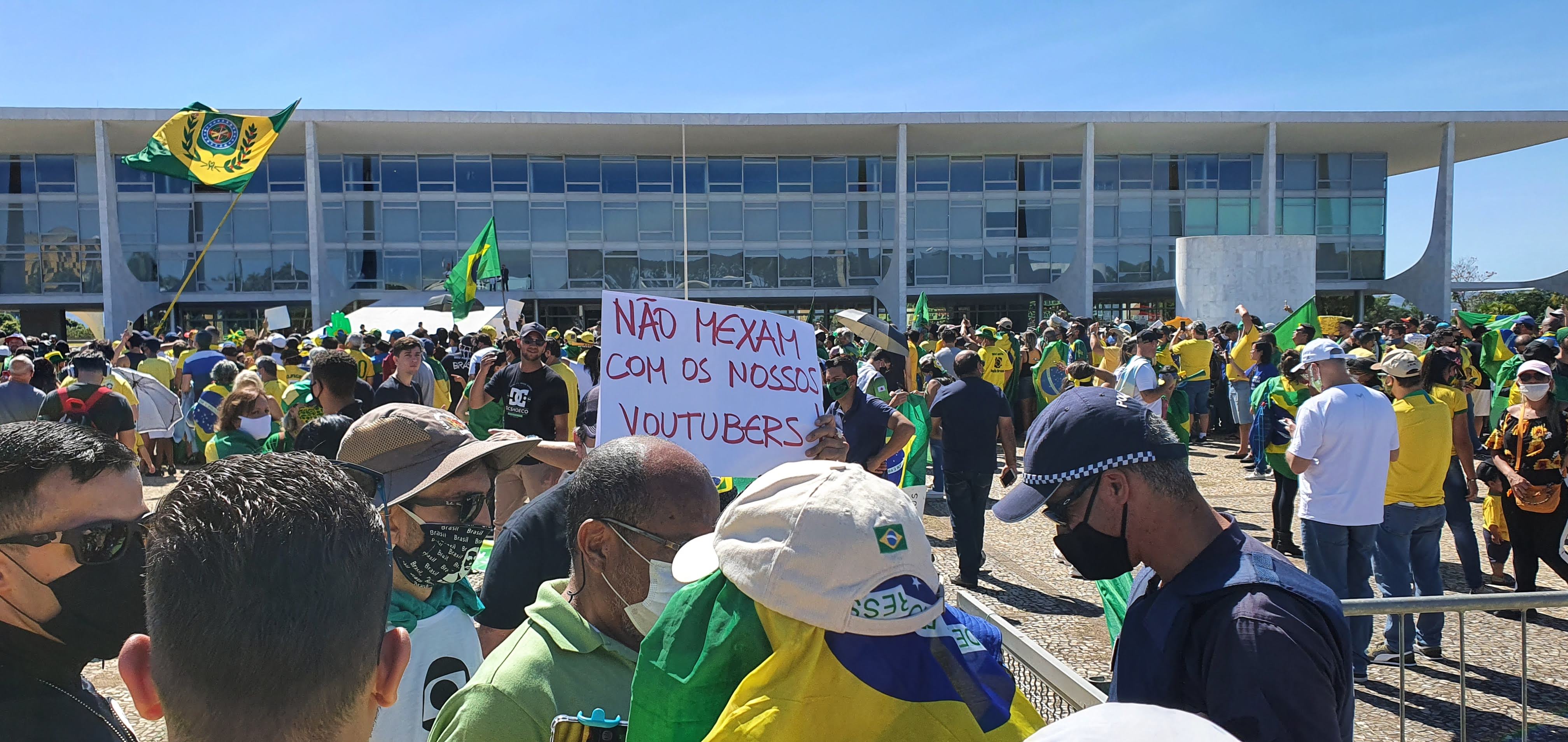 Manifestantes protestam contra o STF em Brasília, em foto de maio deste ano [fotografo]Guilherme Mendes/Congresso em Foco[/fotografo]