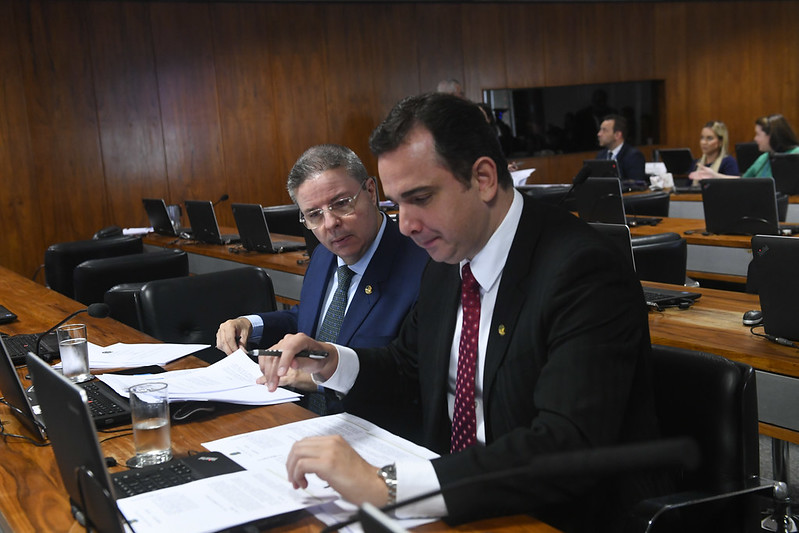 Antonio Anastasia (PSD-MG) e Rodrigo Pacheco (DEM-MG) [fotografo] Jane de Araújo/Agência Senado [/fotografo].