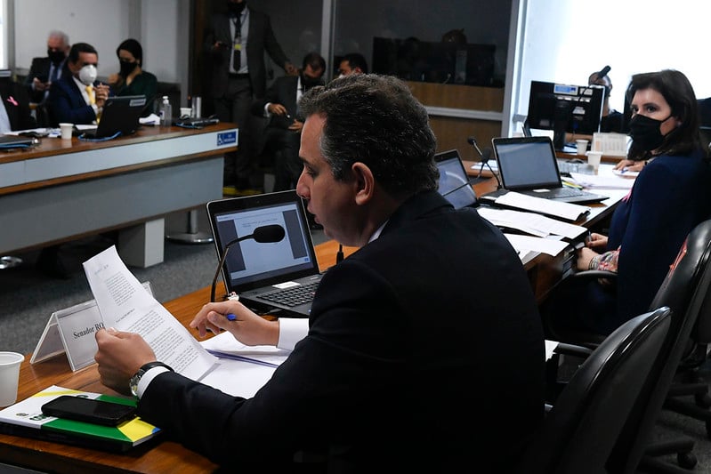 O presidente do Senado, Rodrigo Pacheco, ainda não decidiu se instala a CPI da covid [fotografo] Agência Senado [/fotografo]