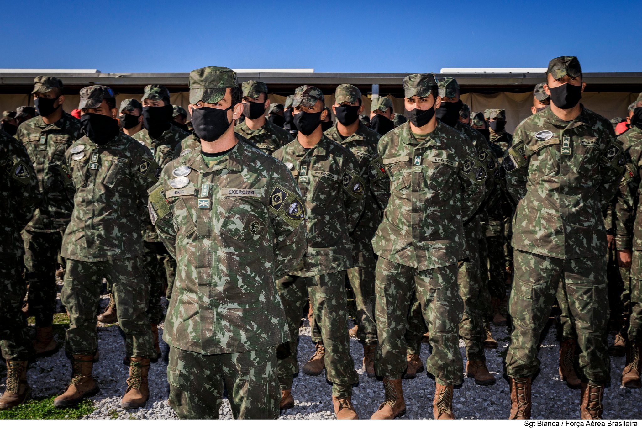 Ao menos 58 militares das Forças Armadas deverão concorrer a cargos federais e estaduais. Deputados esperam aumento da bancada. [fotografo]Divulgação/FAB[/fotografo]