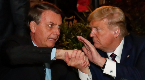 Bolsonaro e Trump: são representantes do novo tipo de populismo autoritário que se alastra pelo mundo. 