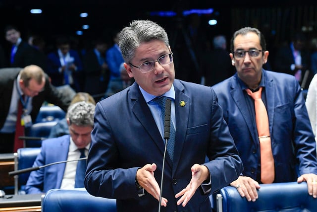 Senadores do Cidadania protocolaram ação no STF nesta quinta-feira (11) [fotografo] Marcos Oliveira/Agência Senado [/fotografo]