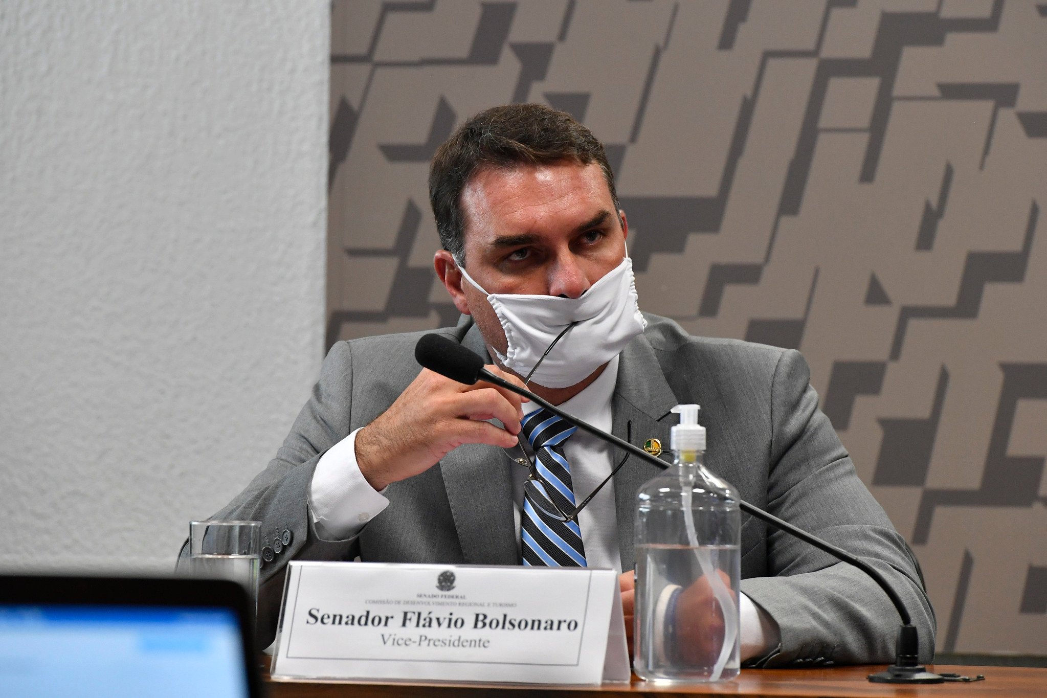 O senador Flávio Bolsonaro, durante sessão da Comissão de Desenvolvimento Regional do Senado em fevereiro. Foto: Leopoldo Silva/Agência Senado