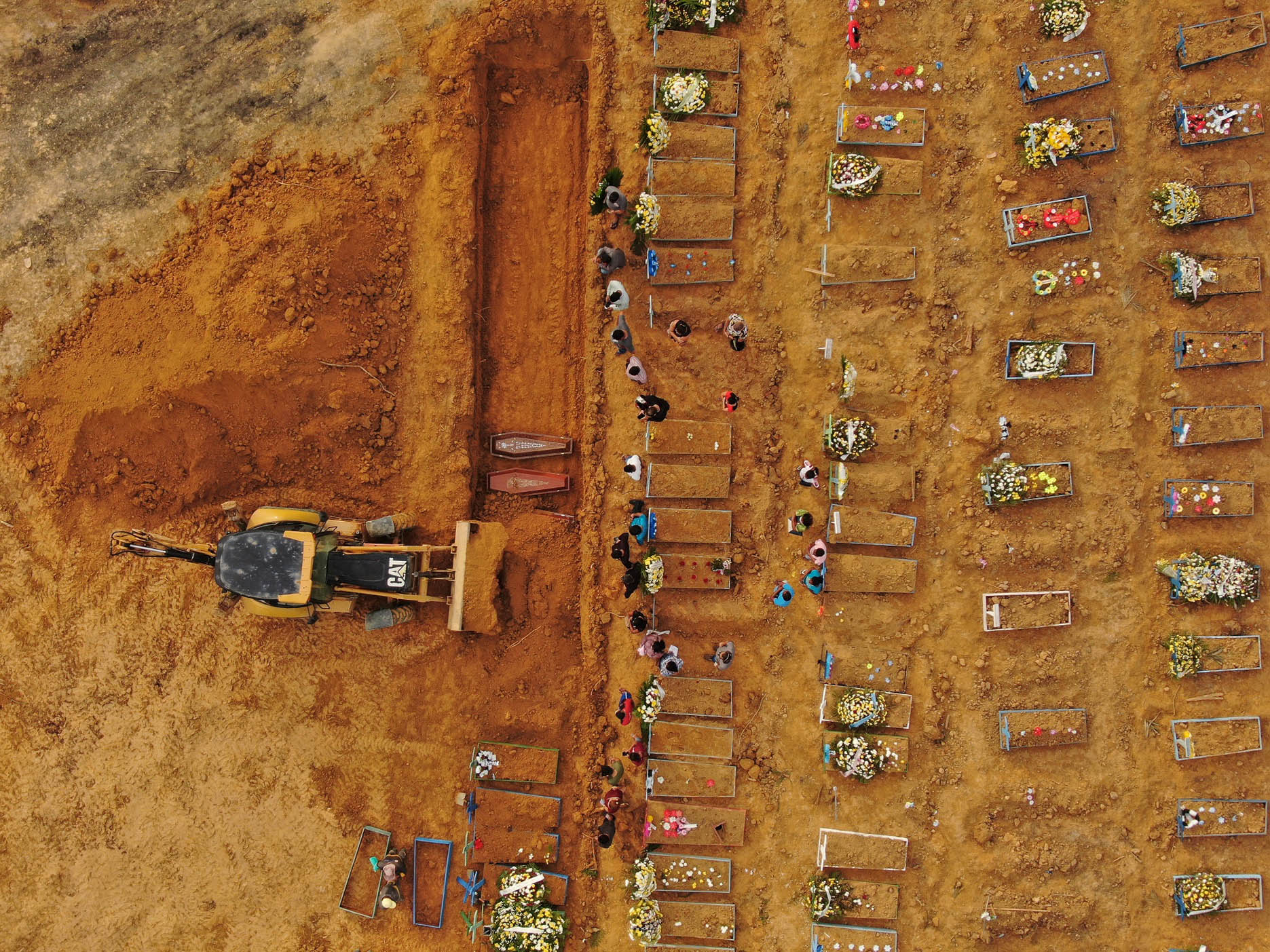 Cemitério Nossa Senhora Aparecida em Manaus. Um dos estados em que Bolsonaro teve maior votação em 2018, o Amazonas é também um dos mais atingidos pela pandemia[fotografo]Fernando Crispim/Amazônia Real[/fotografo]