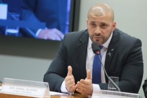 O deputado Daniel Silveira (PSL-RJ), durante sessão de 2019 [fotografo Plínio Xavier/Câmara dos Deputados[/fotografo]