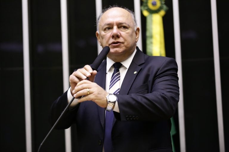 O deputado Schiavinato é o primeiro deputado federal a morrer em decorrência da covid-19 [fotografo]Michel Jesus/Câmara dos Deputados[/fotografo]