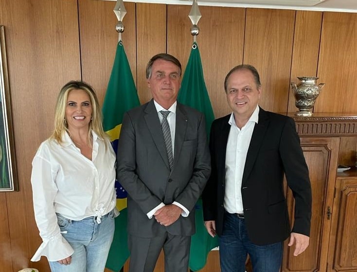 Encontro entre Bolsonaro, Barros e Cida Borghetti, no Palácio do Planalto, em 13 de janeiro deste ano [fotografo] Reprodução/ Facebook Cida Borghetti [/fotografo]