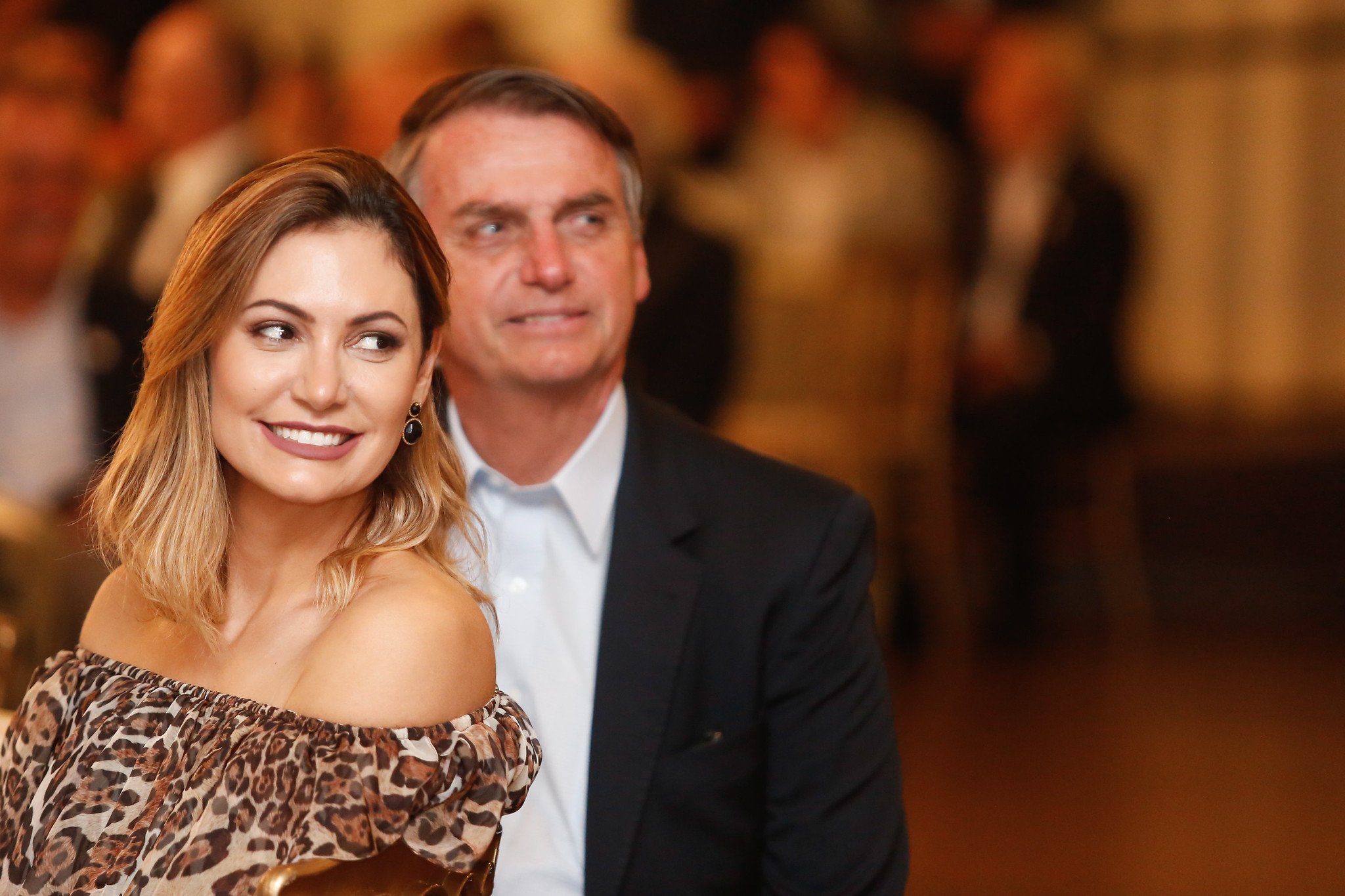 Por mais de um ano, Jair Bolsonaro tentou usar cargo para que Michelle trouxesse joias de R$ 16 milhões sem declarar seu valor à alfândega. Foto: Isac Nóbrega/PR