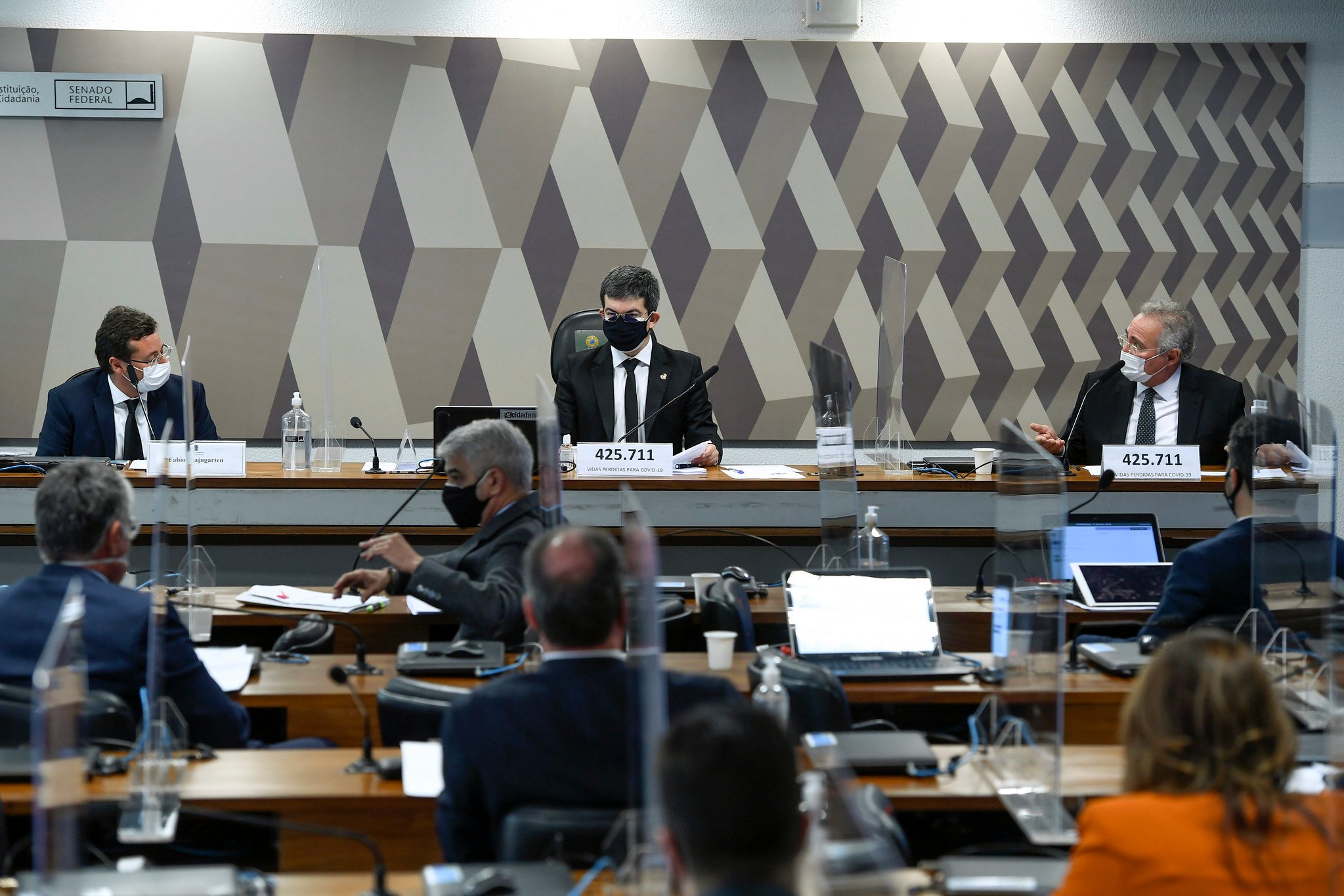 Sessão da CPI da Covid: Fábio Wajngarten, Randolfe Rodrigues e Renan Calheiros [fotografo] Edilson Rodrigues/Agência Senado [/fotografo]