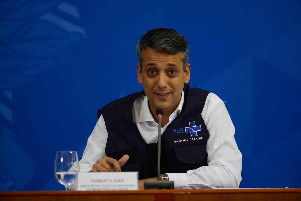 Roberto Dias, diretor de Logística do Ministério da Saúde [fotografo] Marcello Casal Jr./ Agência Brasil [/fotografo]