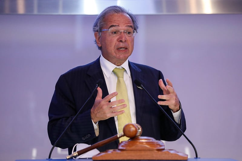 Paulo Guedes, durante leilão da Cedae, em abril de 2021. Foto: Alan Santos/PR