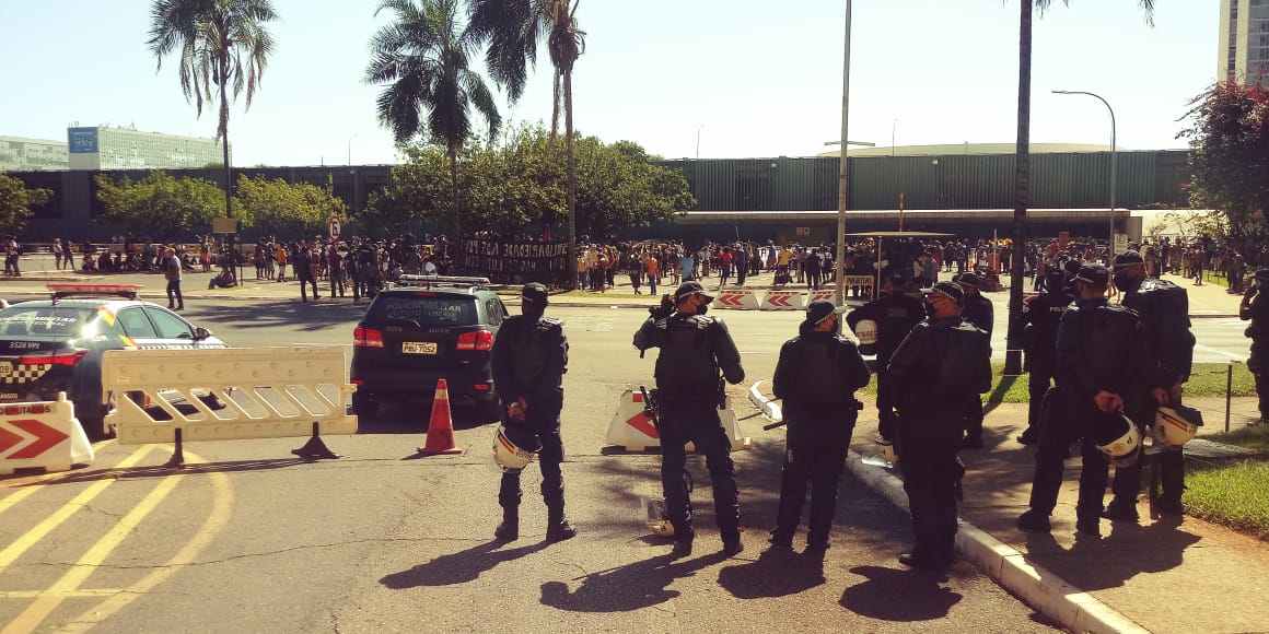 Manifestação de indígenas contra PL de demarcação de terras [fotografo] Tiago Rodrigues [/fotografo]