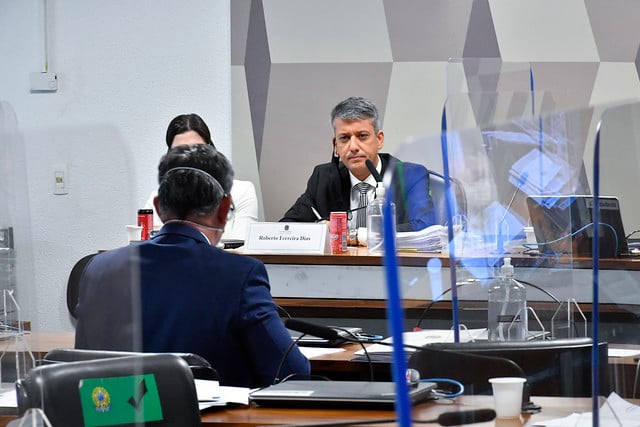 Ex-diretor do Departamento de Logística do Ministério da Saúde, Roberto Ferreira Dias. [fotografo] Waldemir Barreto/Agência Senado [/fotografo]