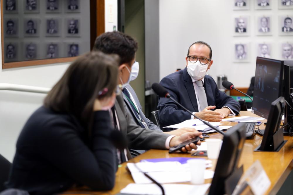 Audiência Pública - Coligação e Financiamento de Campanha. Membro da Comissão Especial de Acomodamento da Reforma Eleitoral do Conselho Geral da OAB e Especialista em Direito Eleitoral, João Paulo Menna Barreto 
[fotografo] Gustavo Sales/Câmara dos Deputados [/fotografo]
