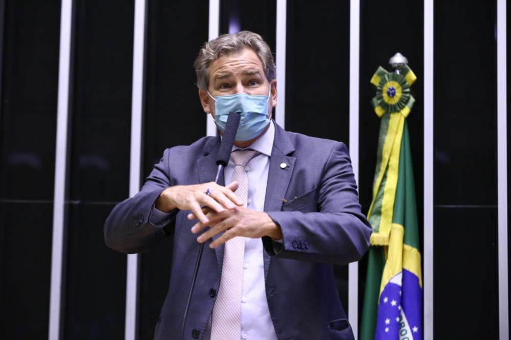 Para o deputado Alexis Fonteyne, reformas exigem 